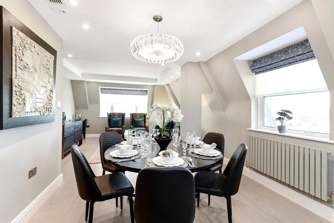 3 bedroom Flat,Newhome to rent in Boydell Court-view4