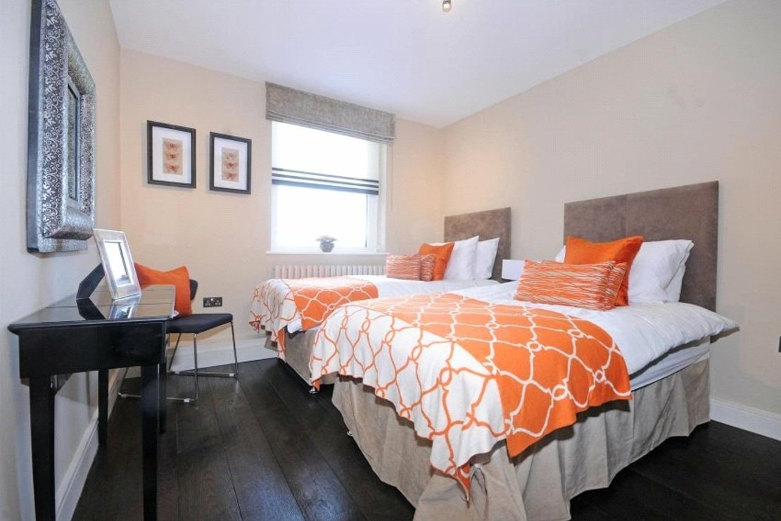 3 bedroom Flat to rent in Boydell Court-view5