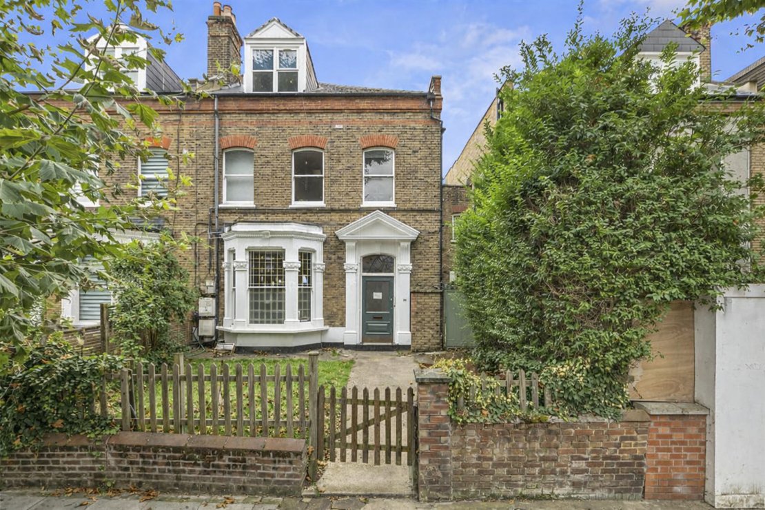 1 bedroom Flat to rent in Brondesbury Road-view1