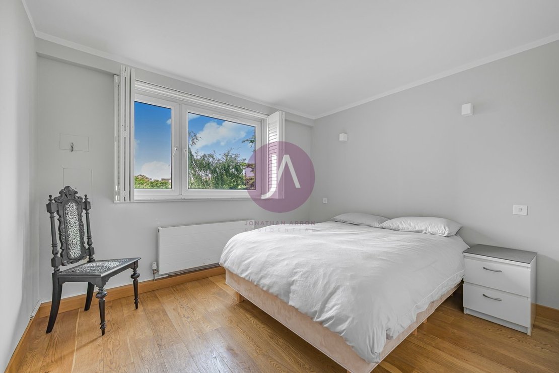 3 bedroom Flat to rent in Buttermere Court-view9