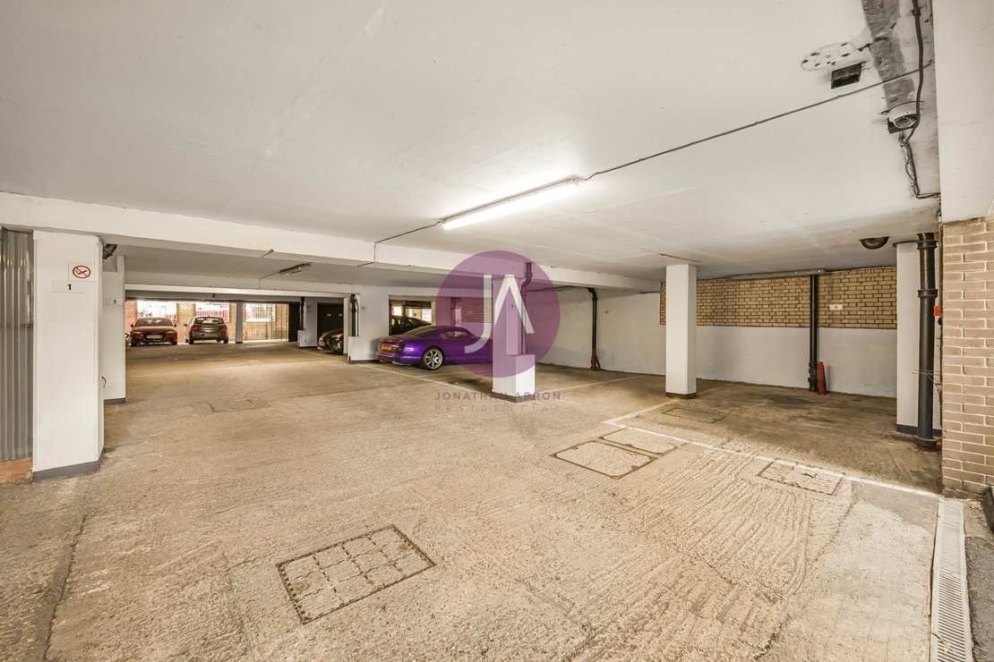 3 bedroom Flat to rent in Buttermere Court-view16