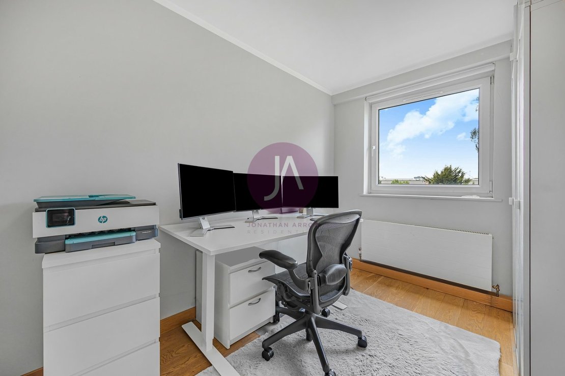 3 bedroom Flat to rent in Buttermere Court-view11