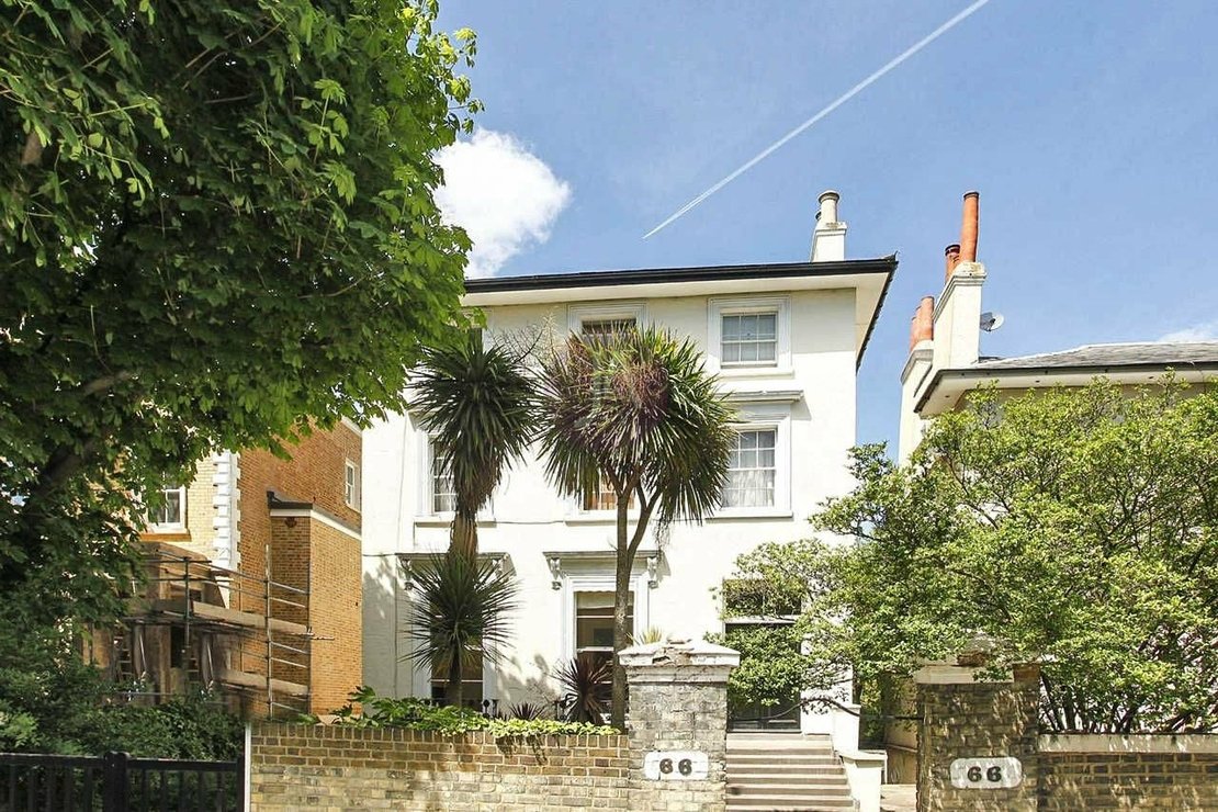 1 bedroom Flat to rent in Carlton Hill-view2