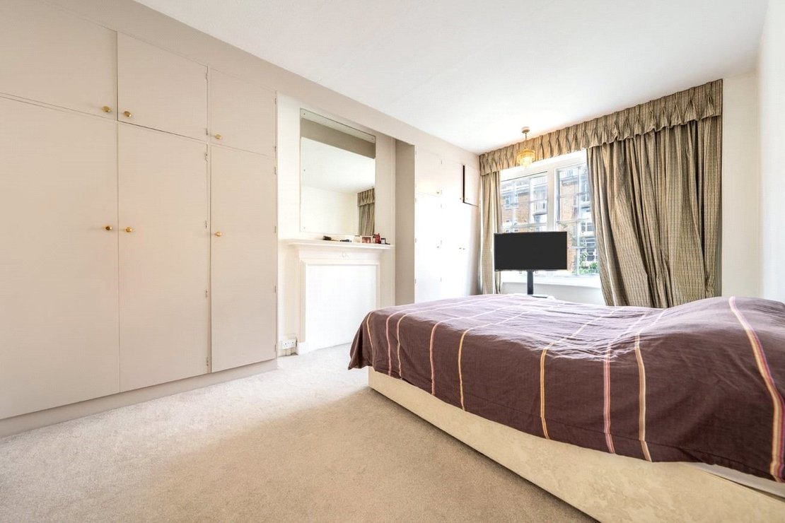 2 bedroom Flat to rent in Clifton Court-view4