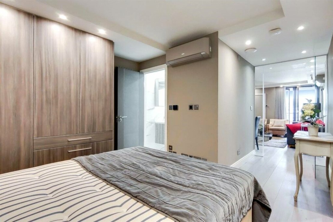 2 bedroom Flat to rent in Cresta House-view4