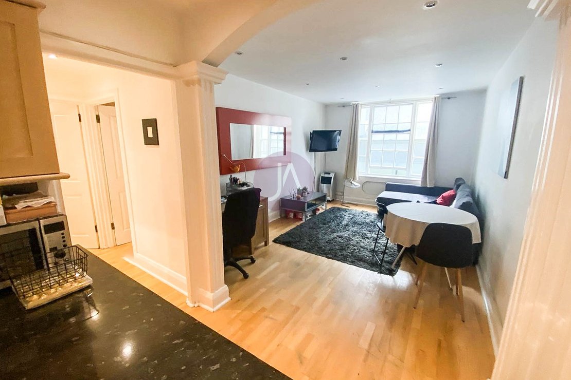 2 bedroom Flat to rent in Cumberland Court-view4