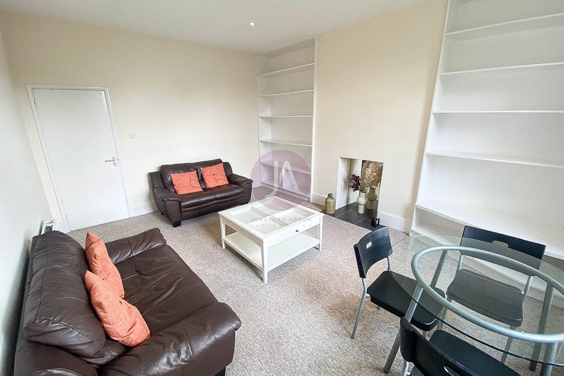 1 bedroom Flat to rent in Dartmouth Park Road-view6