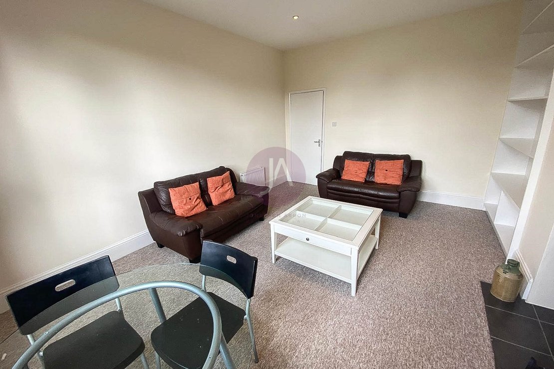 1 bedroom Flat to rent in Dartmouth Park Road-view7