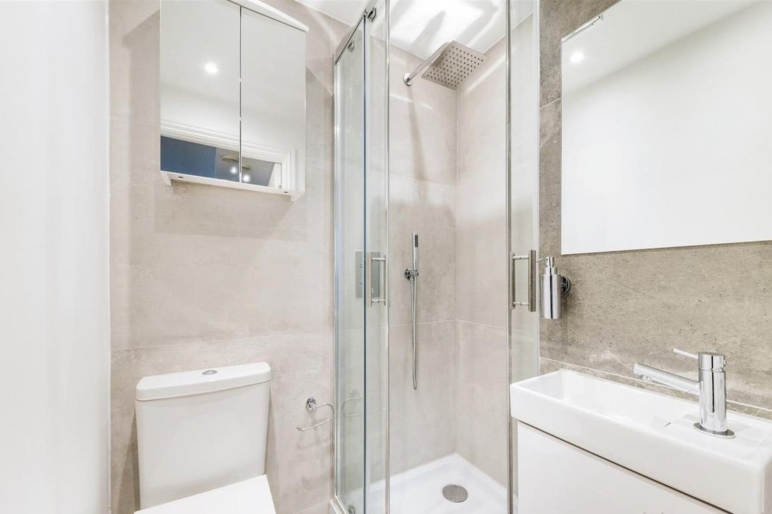 3 bedroom Maisonette to rent in Dean Street-view16