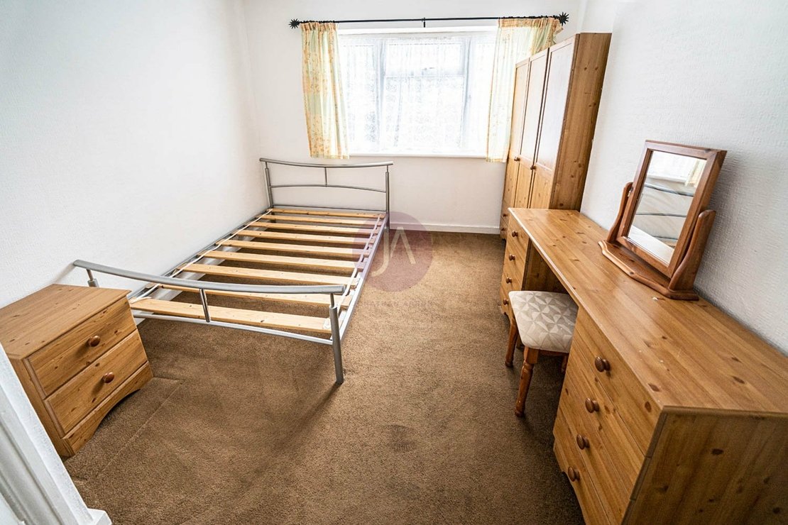 2 bedroom Flat to rent in Devonshire Court-view7