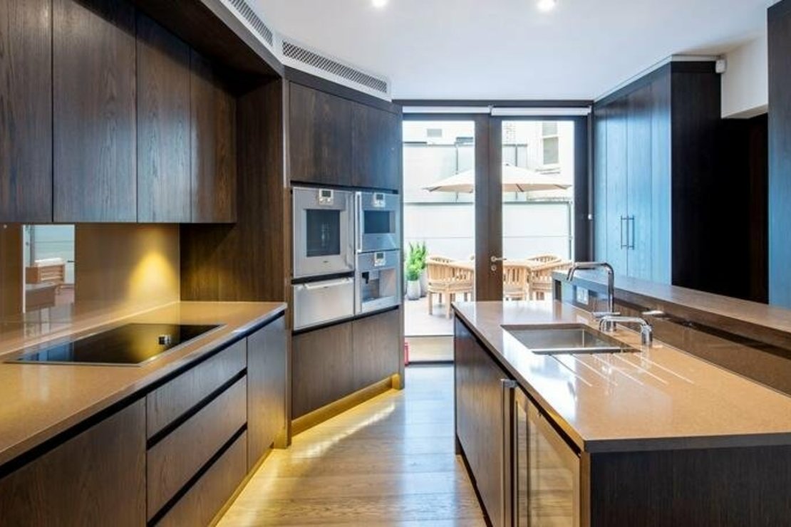 3 bedroom Flat to rent in Duke Street-view3