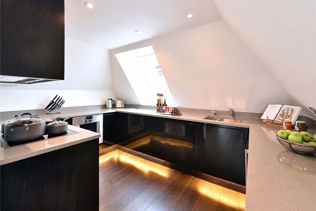 2 bedroom Flat,Newhome to rent in Duke Street-view2
