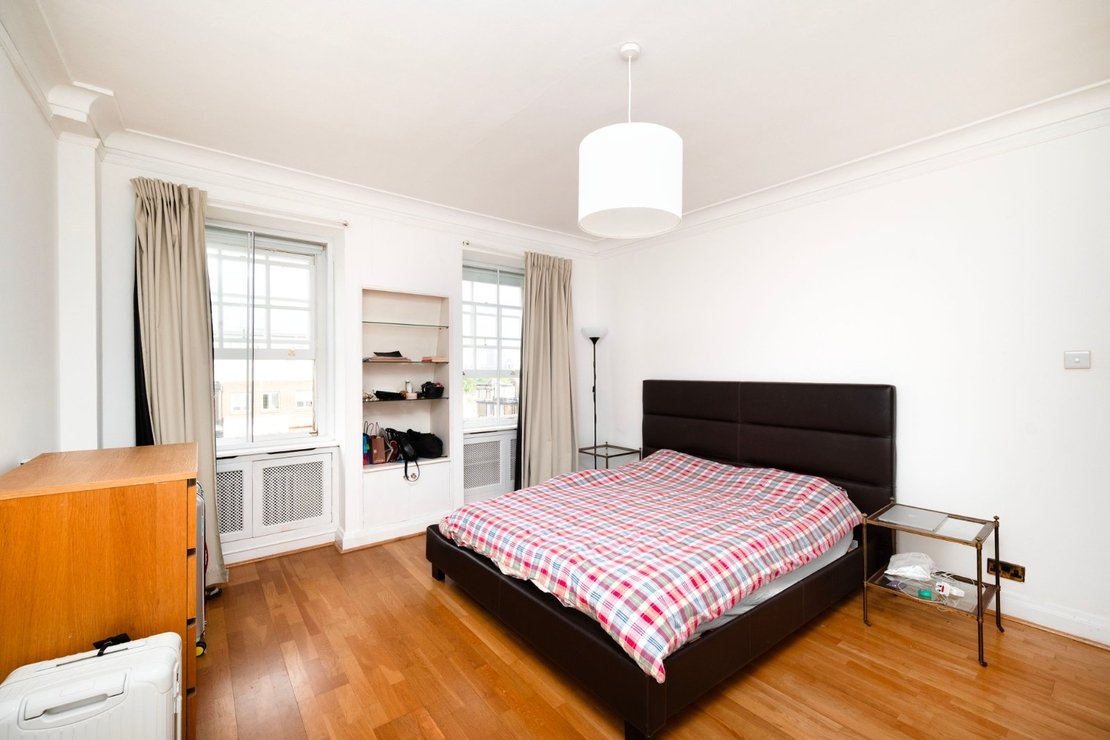 2 bedroom Flat to rent in Eyre Court-view7