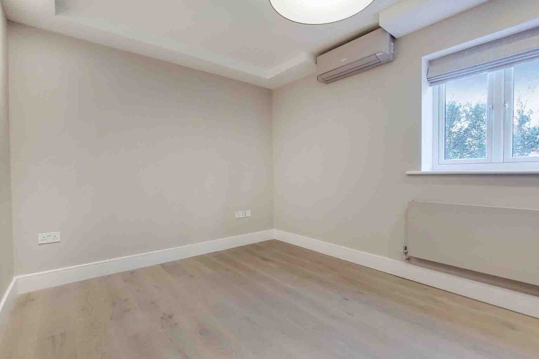 2 bedroom Flat to rent in Fitzjohns Avenue-view7