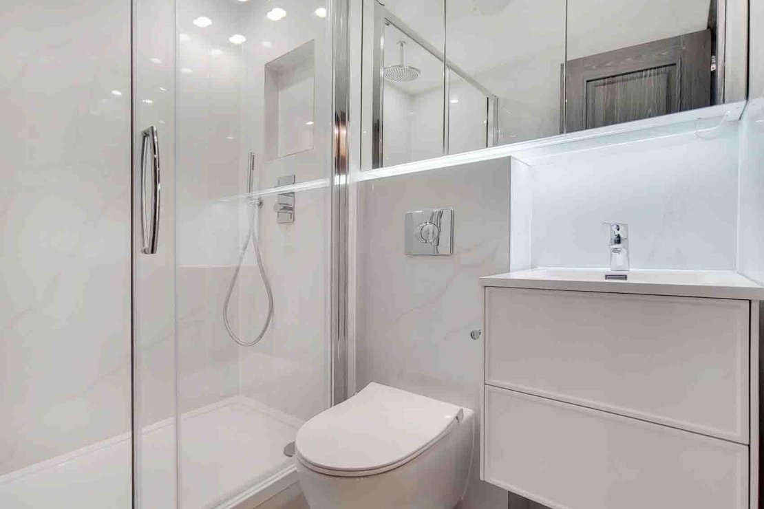 2 bedroom Flat to rent in Fitzjohns Avenue-view6