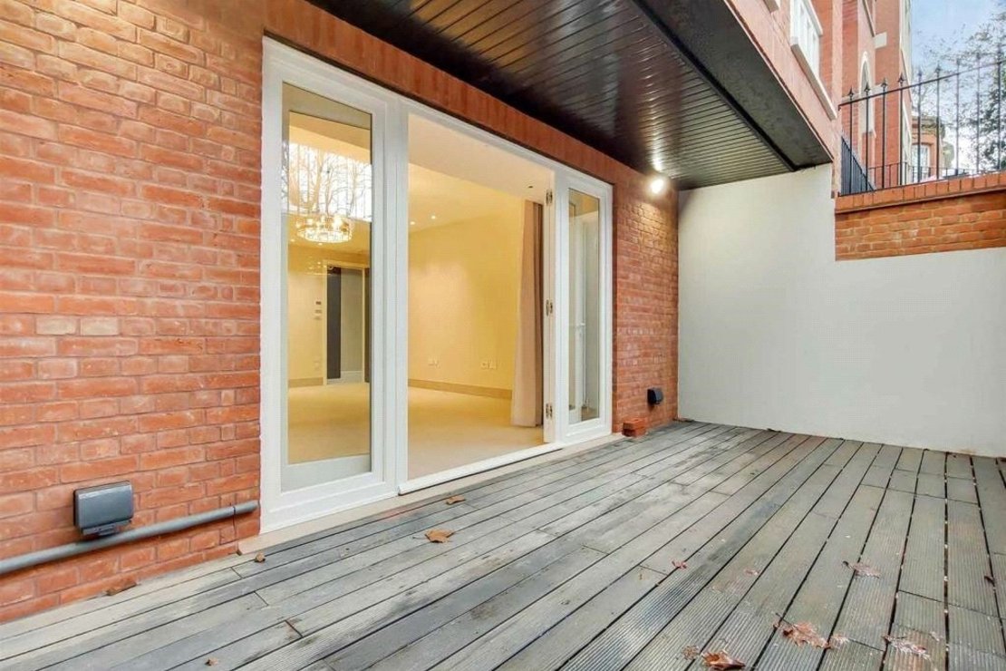 1 bedroom Flat to rent in Fitzjohns Avenue-view7