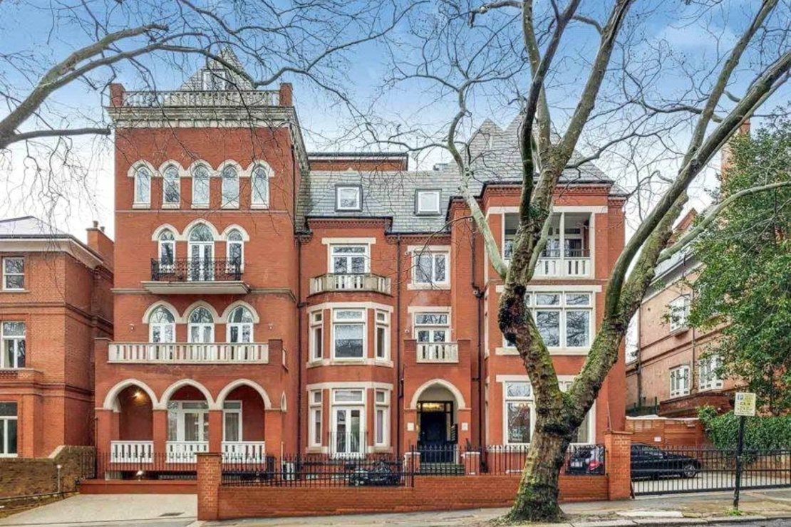 1 bedroom Flat to rent in Fitzjohns Avenue-view1