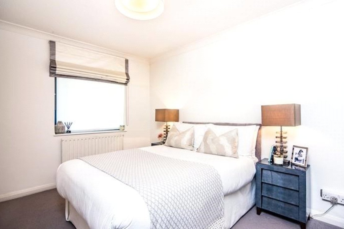 2 bedroom Flat to rent in Fulham Road-view7