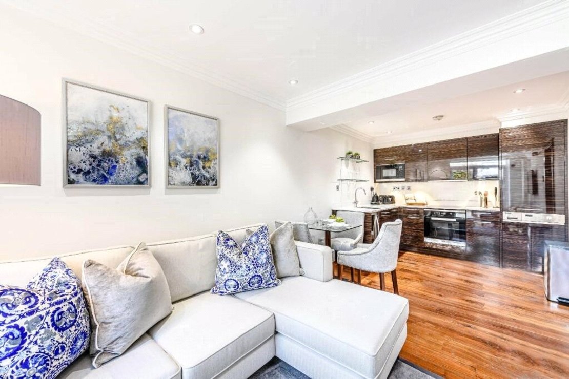 1 bedroom Flat to rent in Garden House-view1