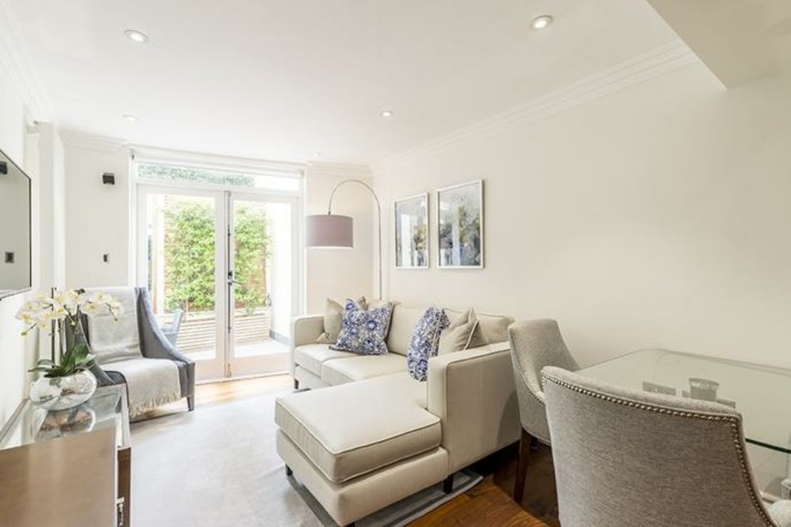 1 bedroom Flat to rent in Garden House-view1