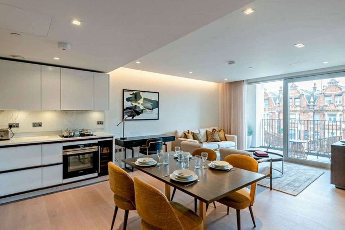 1 bedroom Flat,Newhome to rent in Garrett Mansions-view2