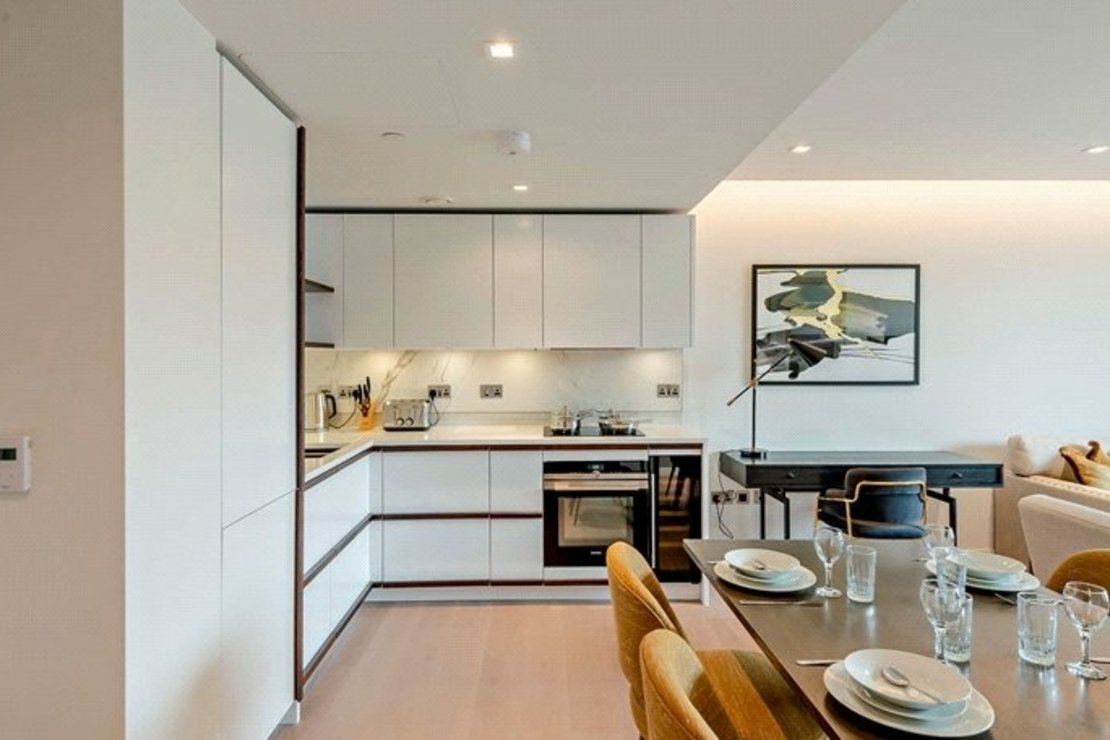 1 bedroom Flat,Newhome to rent in Garrett Mansions-view5