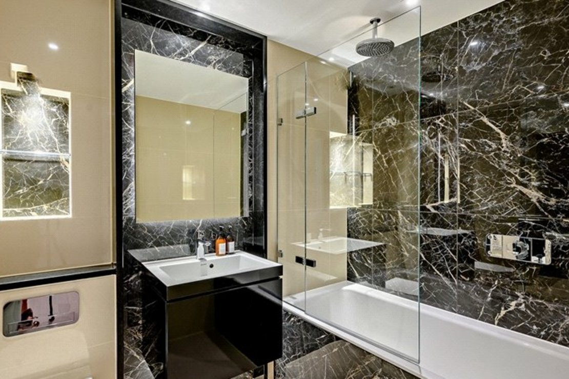 1 bedroom Flat,Newhome to rent in Garrett Mansions-view8