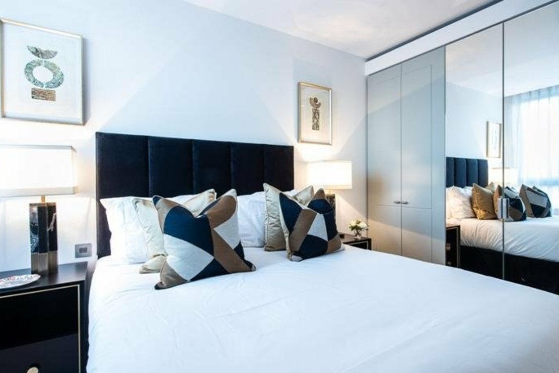 1 bedroom Flat to rent in Garrett Mansions-view6
