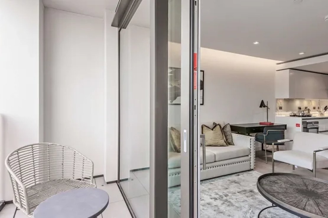 1 bedroom Flat,Newhome to rent in Garrett Mansions-view5