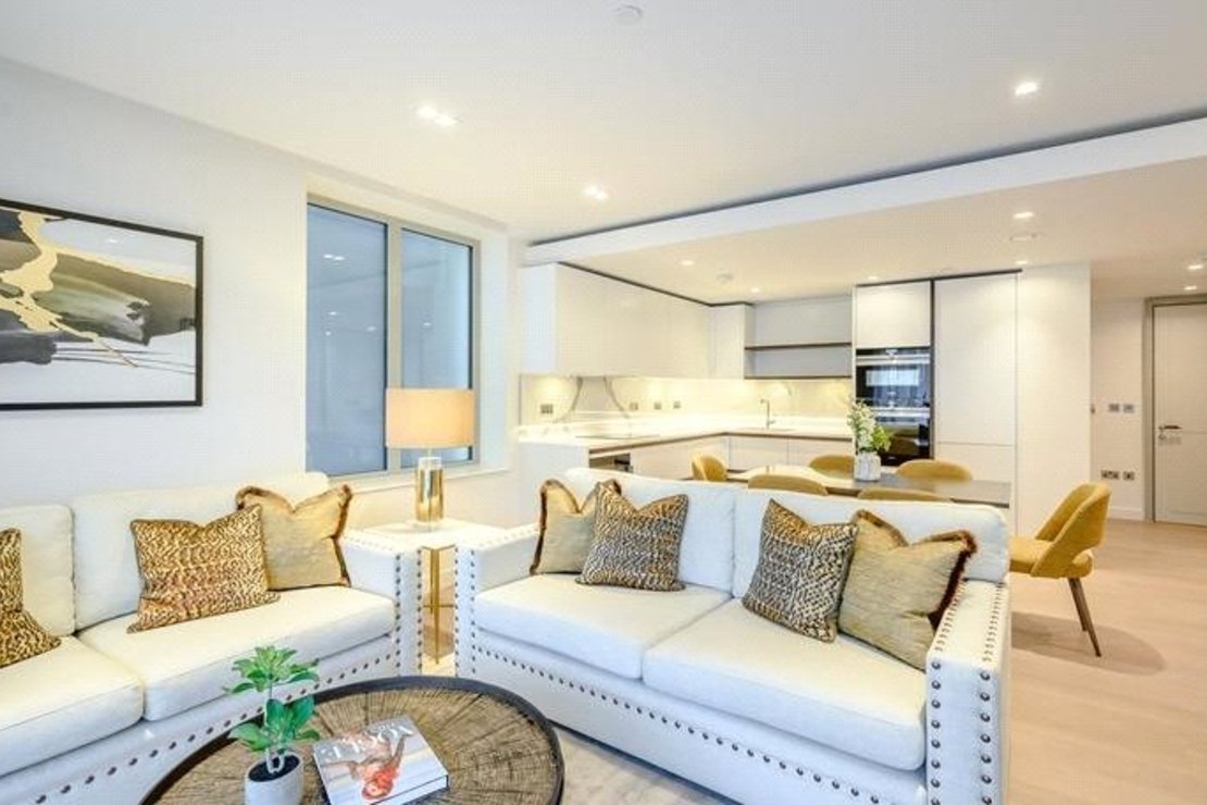 1 bedroom Flat to rent in Garrett Mansions-view3