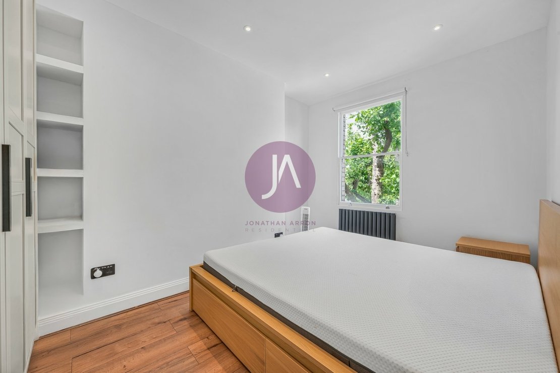 4 bedroom Maisonette to rent in Gayton Road-view13