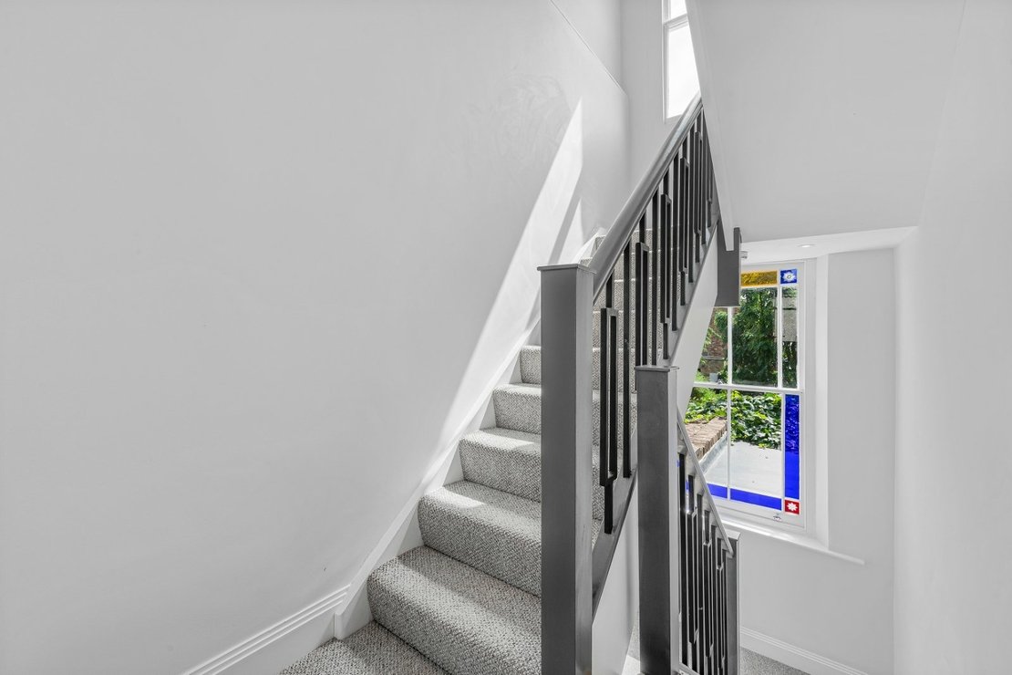 4 bedroom Maisonette to rent in Gayton Road-view11