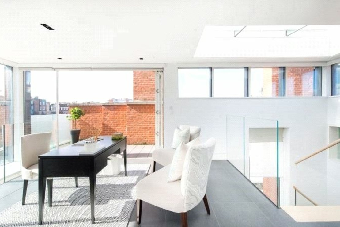 3 bedroom Flat to rent in Green Street-view5