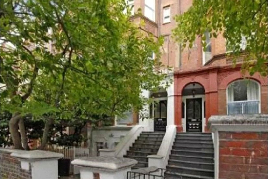 2 bedroom Flat to rent in Greencroft Gardens-view5