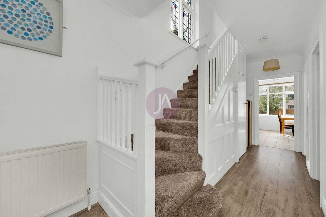 4 bedroom House to rent in Hanover Road-view18