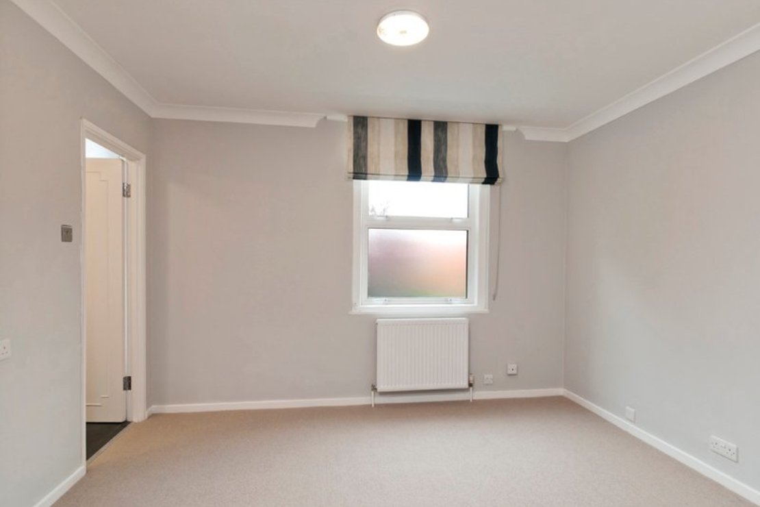 5 bedroom House to rent in Henstridge Place-view13