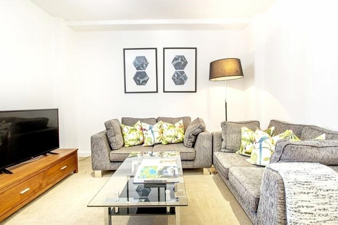 1 bedroom Flat to rent in Hill Street-view2