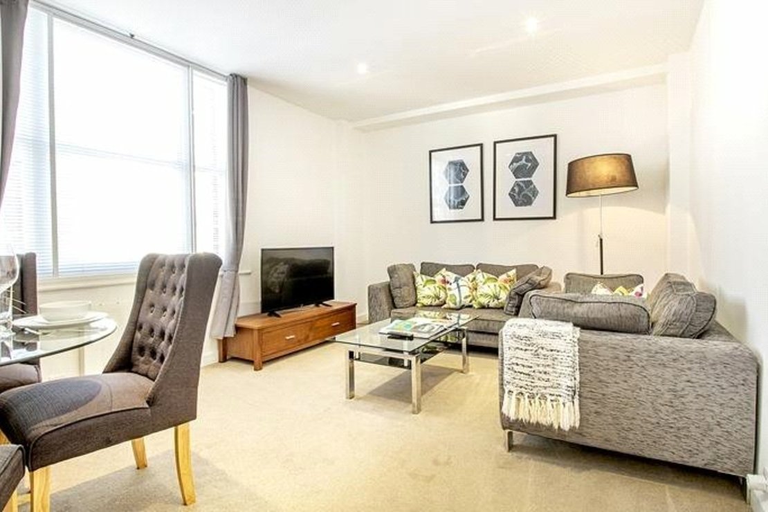 1 bedroom Flat to rent in Hill Street-view1