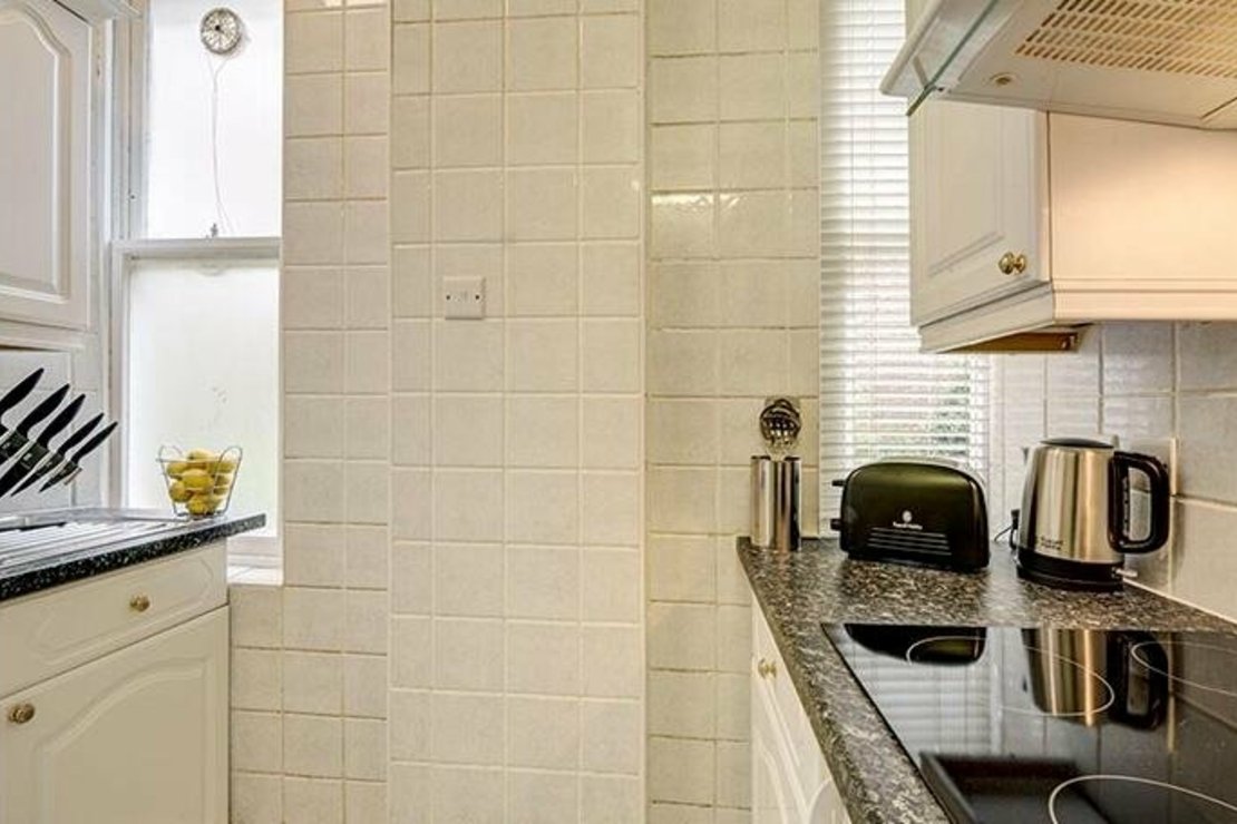 1 bedroom Flat to rent in Hill Street-view5