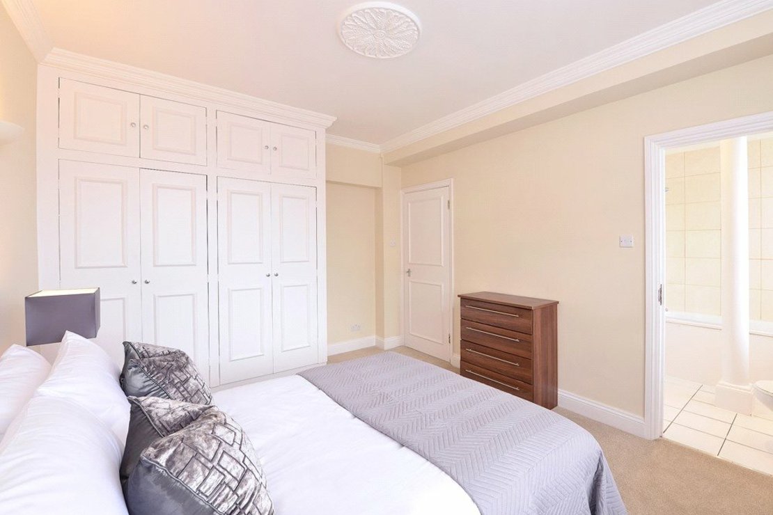 2 bedroom Flat to rent in Hill Street-view4