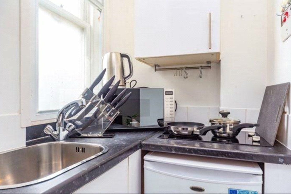 1 bedroom Flat to rent in Hill Street-view4