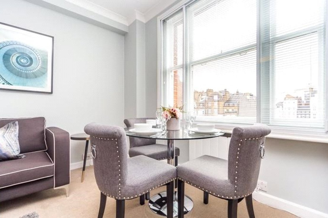 1 bedroom Flat to rent in Hill Street-view3