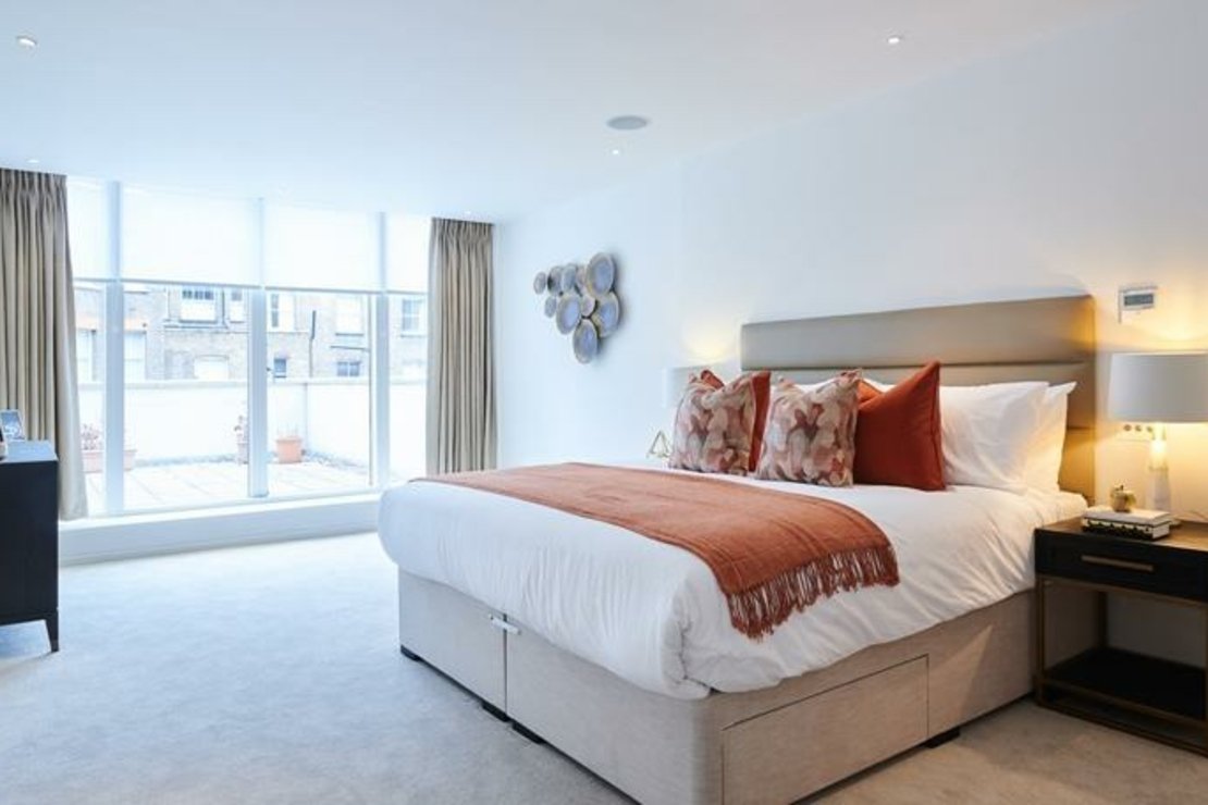 2 bedroom Flat to rent in Imperial House-view4