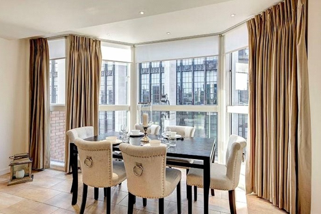 2 bedroom Flat to rent in Imperial House-view7