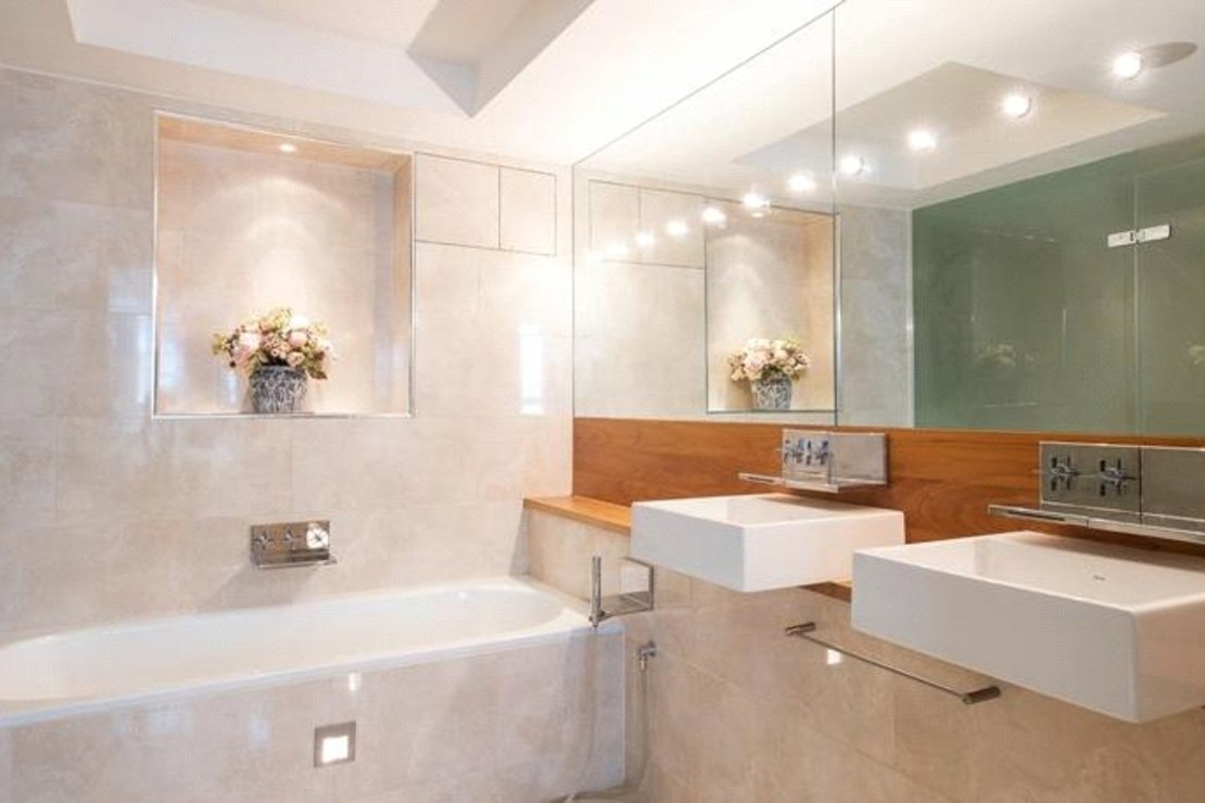 3 bedroom Flat to rent in Imperial House-view16