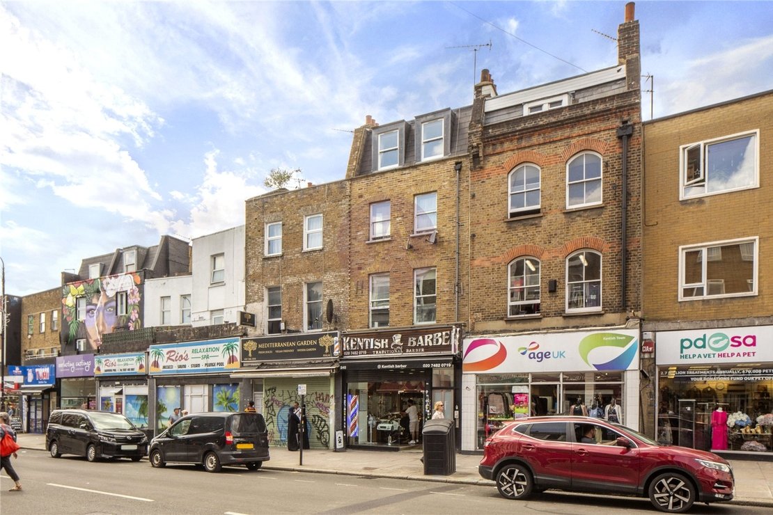2 bedroom Flat to rent in Kentish Town Road-view11
