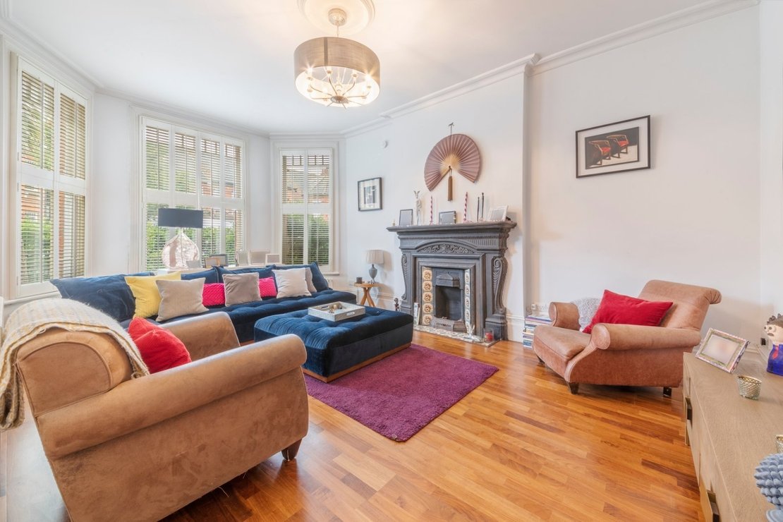 5 bedroom House to rent in Keyes Road-view2