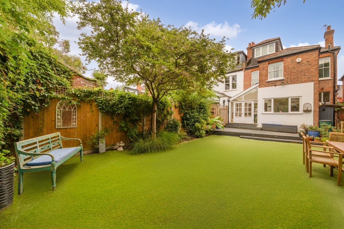 5 bedroom House to rent in Keyes Road-view5