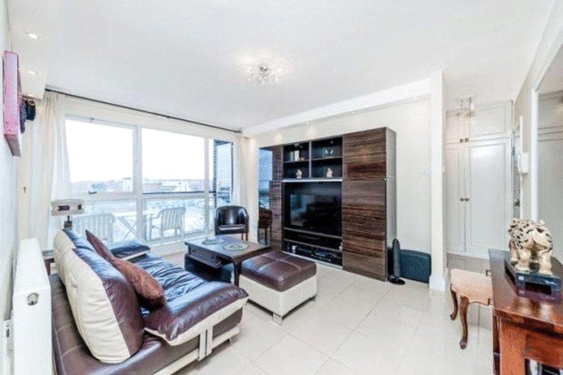 1 bedroom Flat to rent in Lords View-view2