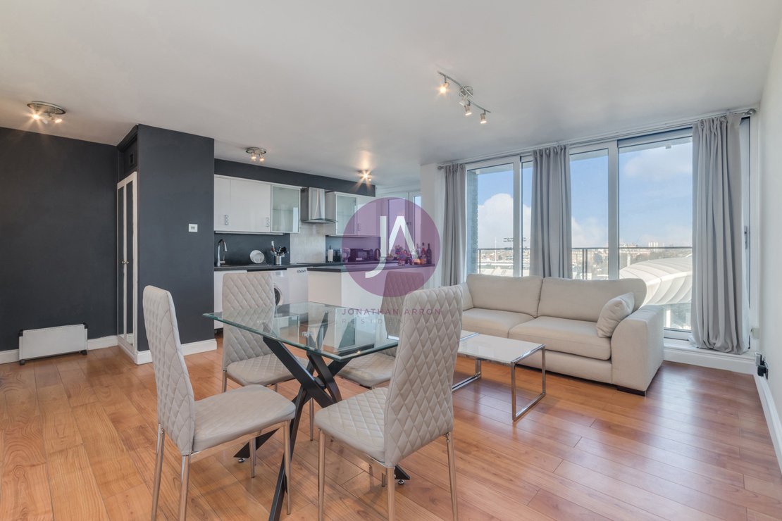 1 bedroom Flat to rent in Lords View-view1